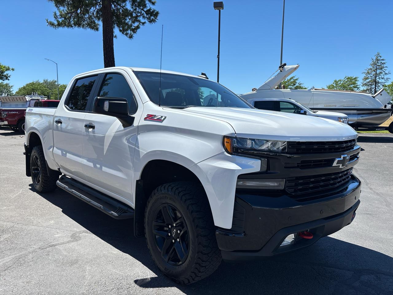 Chevrolet Silverado 1500 LTD 4WD Crew Cab 147" LT Trail Boss 2022