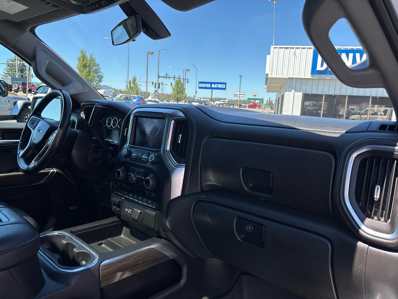 Chevrolet Silverado 1500 LTD 4WD Crew Cab 147" LT Trail Boss 2022