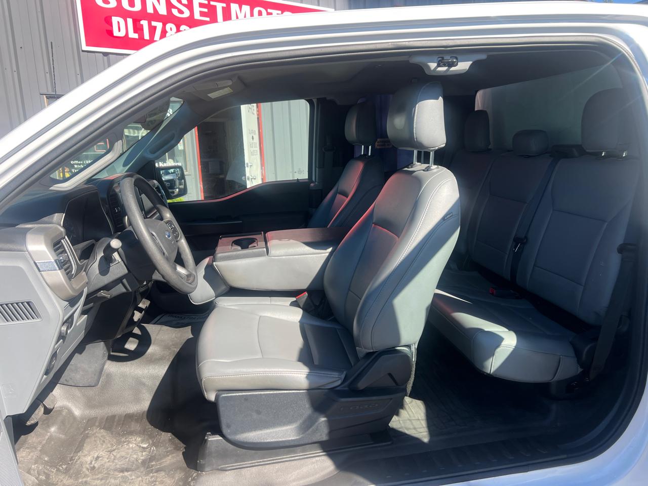 Ford F-150 4WD SuperCab 145" XL 2021