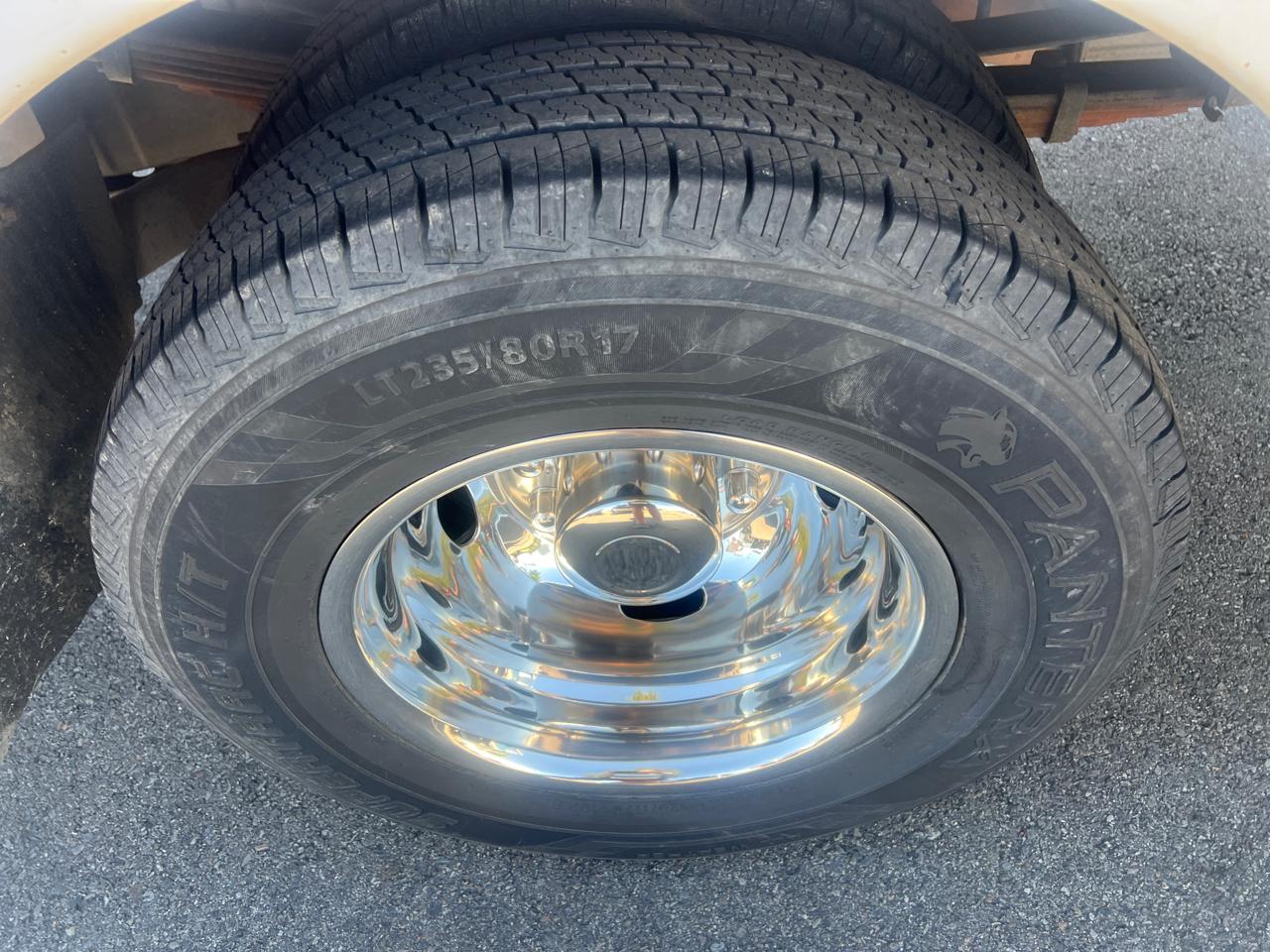 Ford Super Duty F-350 DRW 2WD Reg Cab 141" WB 60" CA XLT 2008