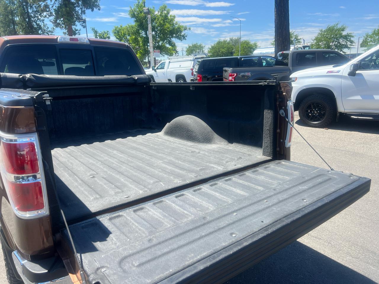 Ford F-150 4WD SuperCab 145" Lariat 2012