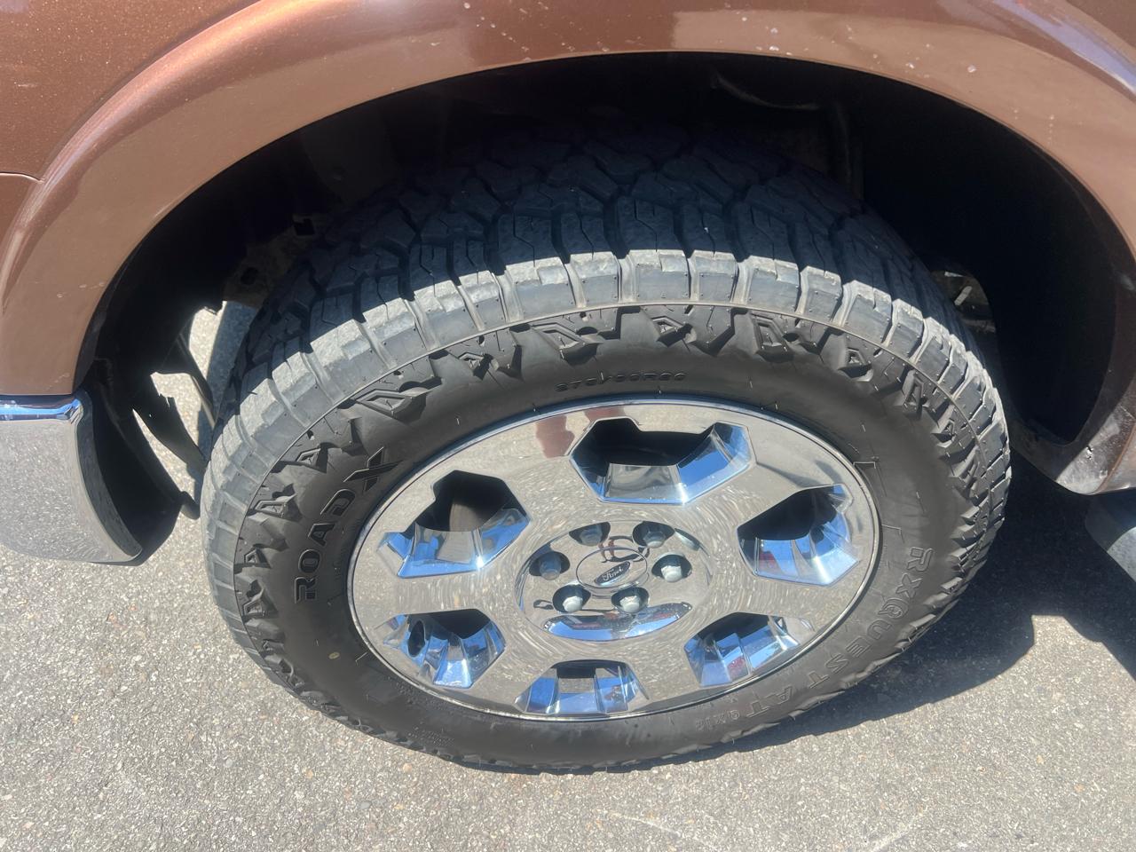 Ford F-150 4WD SuperCab 145" Lariat 2012