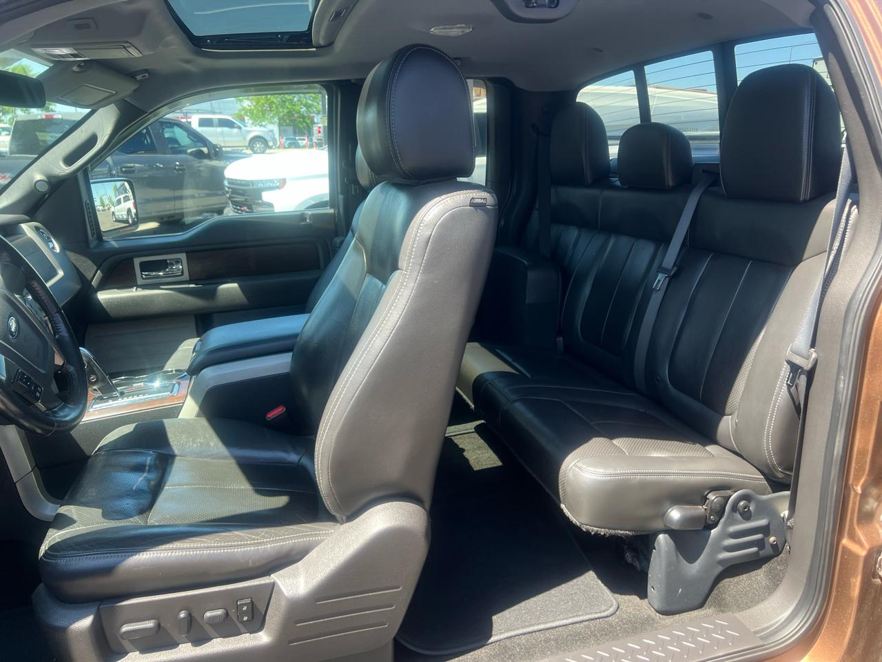 Ford F-150 4WD SuperCab 145" Lariat 2012