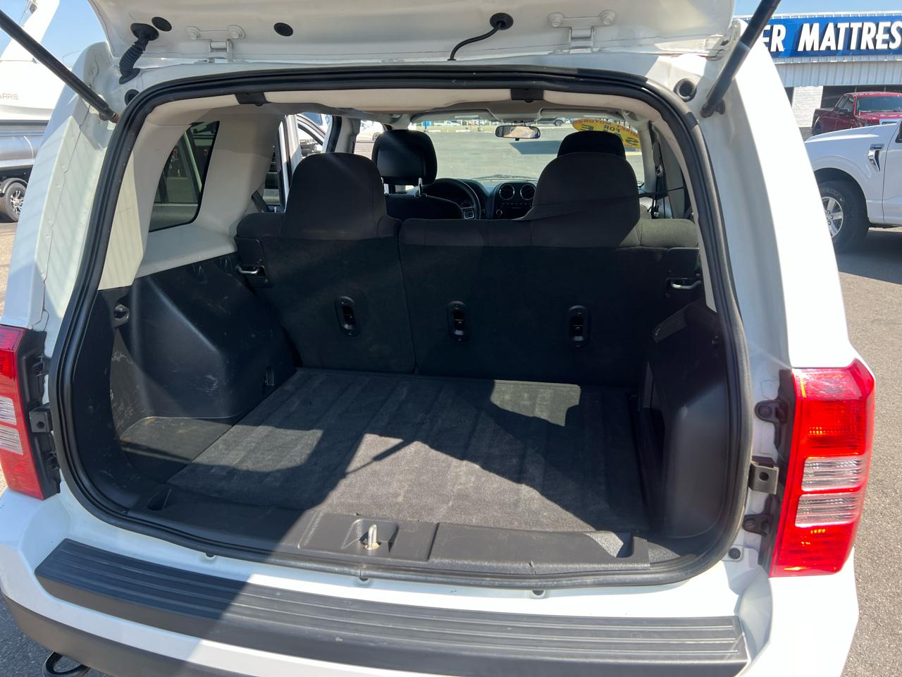 Jeep Patriot 4WD 4dr Sport 2015