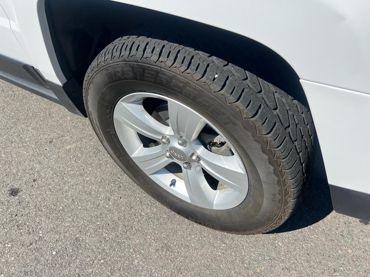 Jeep Patriot 4WD 4dr Sport 2015