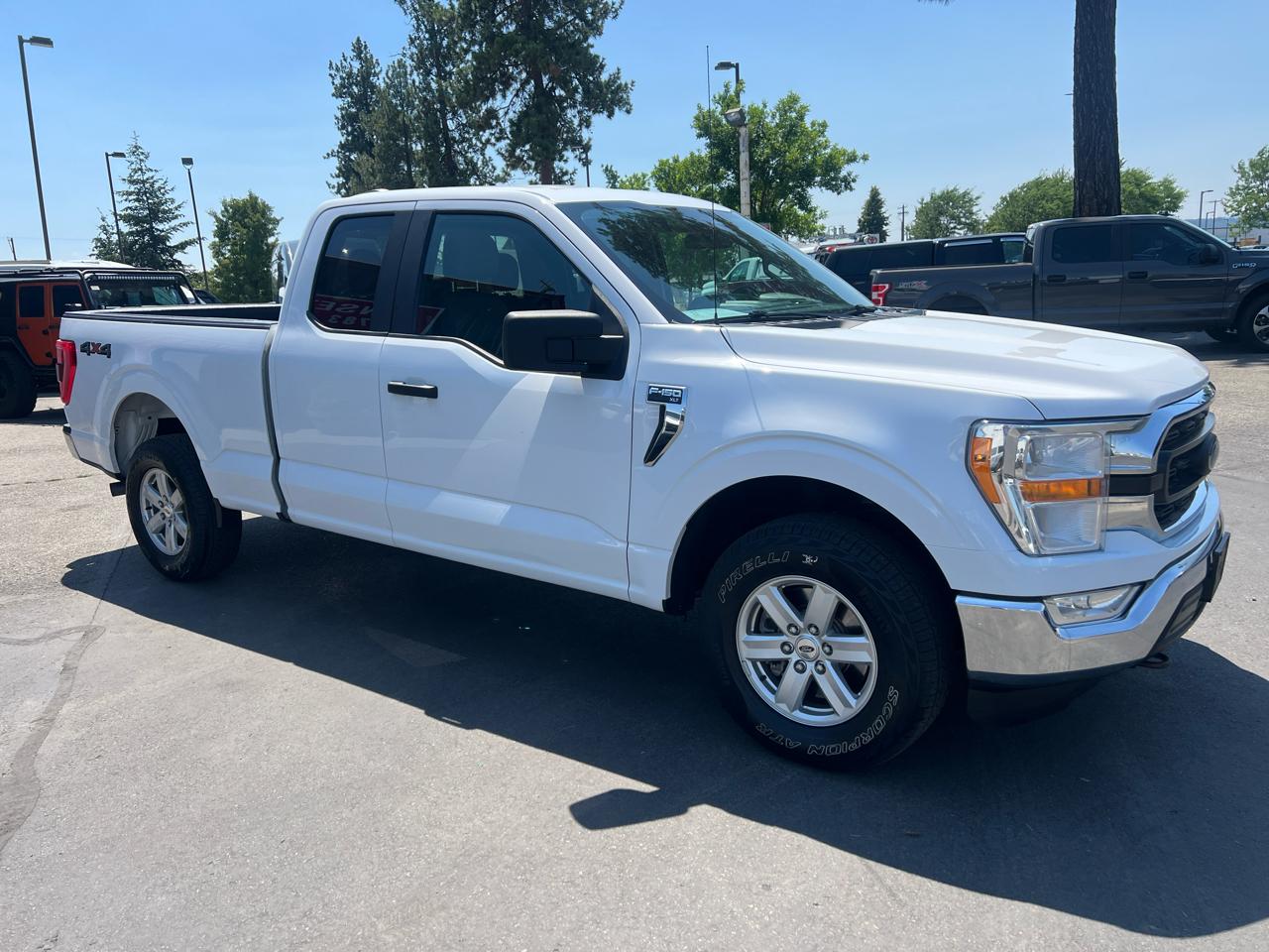 Ford F-150 4WD SuperCab 145" XLT 2021