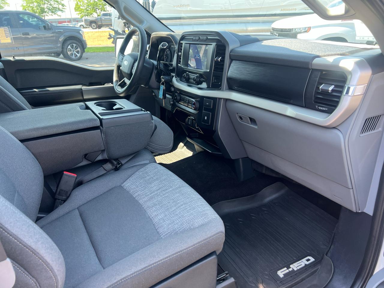 Ford F-150 4WD SuperCab 145" XLT 2021