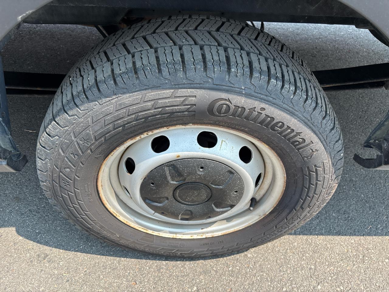 Ford Transit Cargo Van T-250 148" EL Hi Rf 9070 GVWR RWD 2021