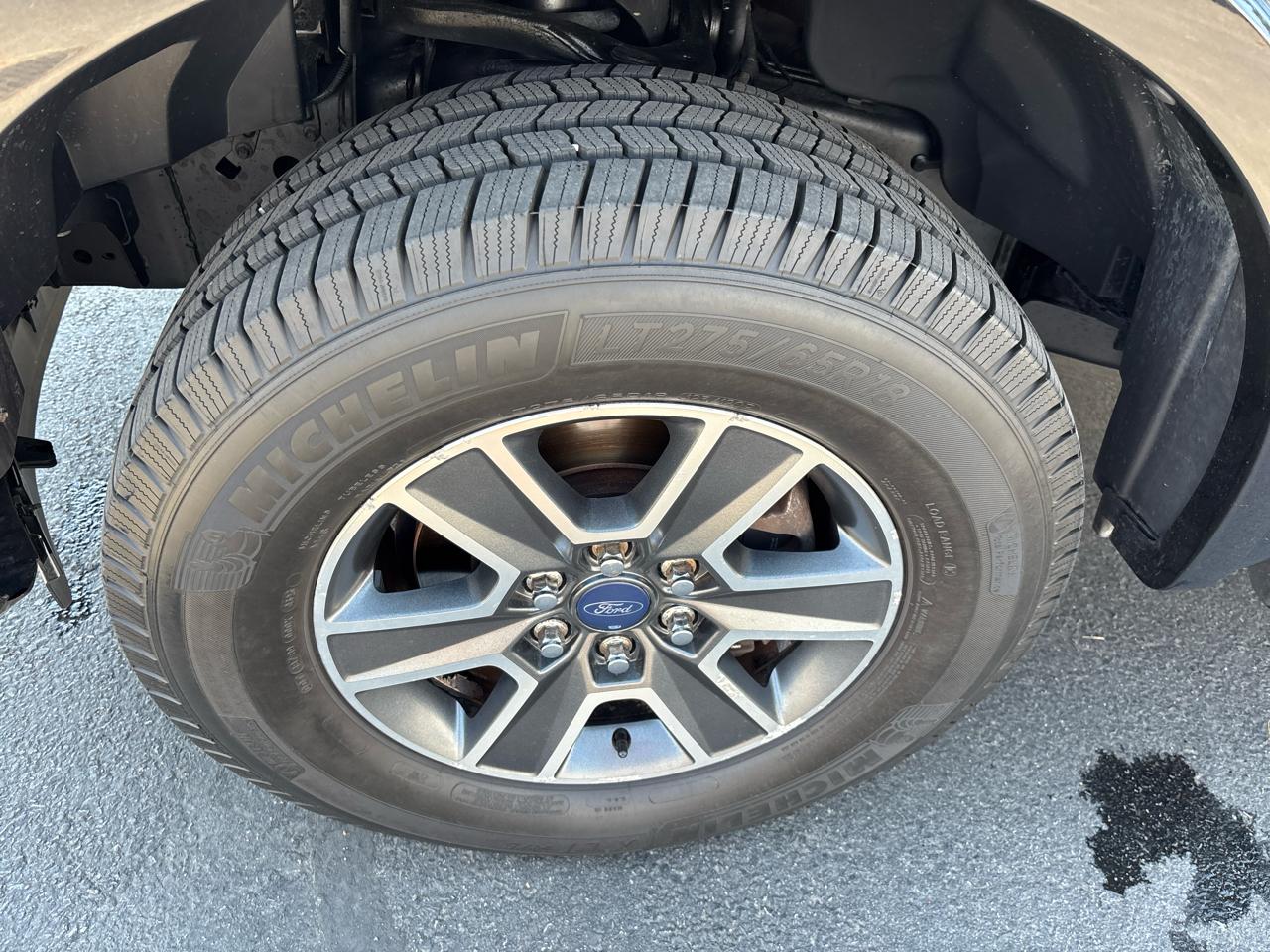 Ford F-150 Lariat 4WD SuperCab 6.5' Box 2015