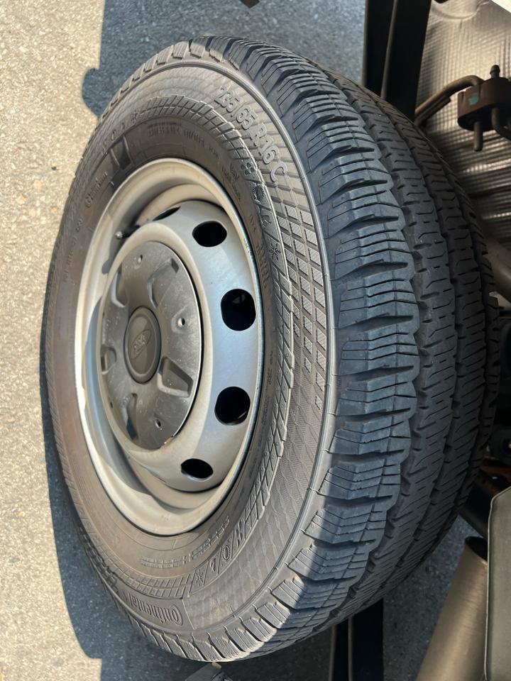 Ford Transit Van T-150 148" Low Rf 8600 GVWR Sliding RH Dr 2018