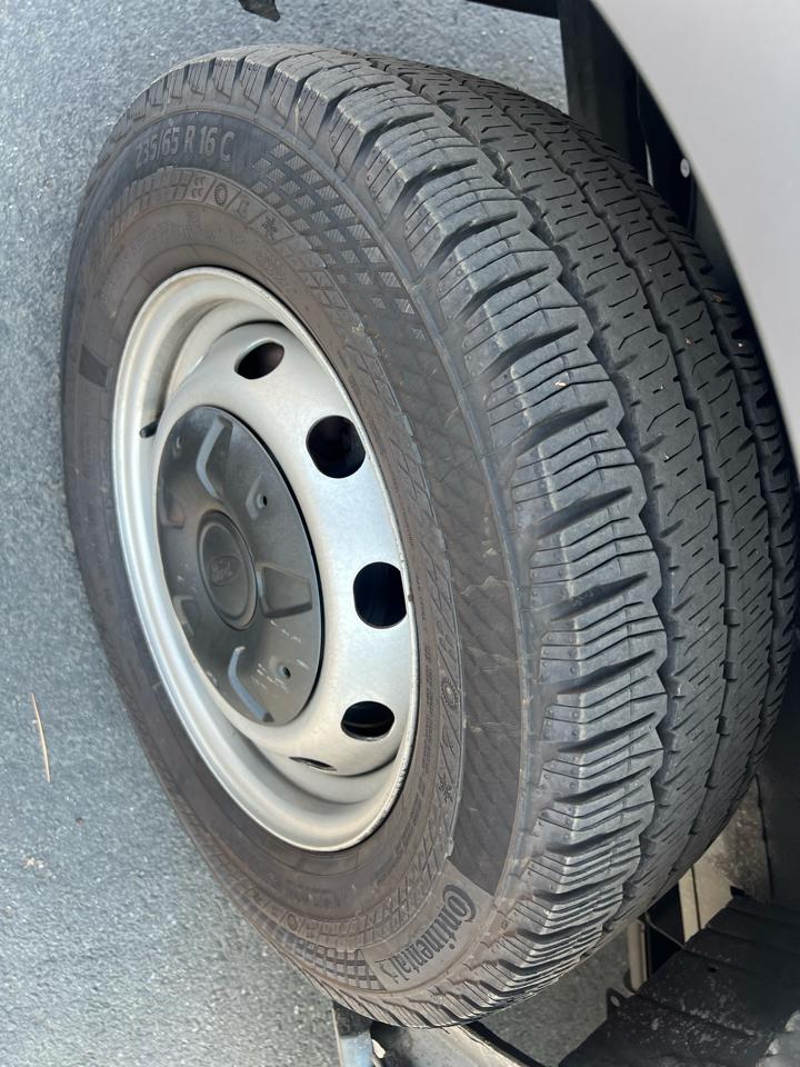 Ford Transit Van T-150 148" Low Rf 8600 GVWR Sliding RH Dr 2018