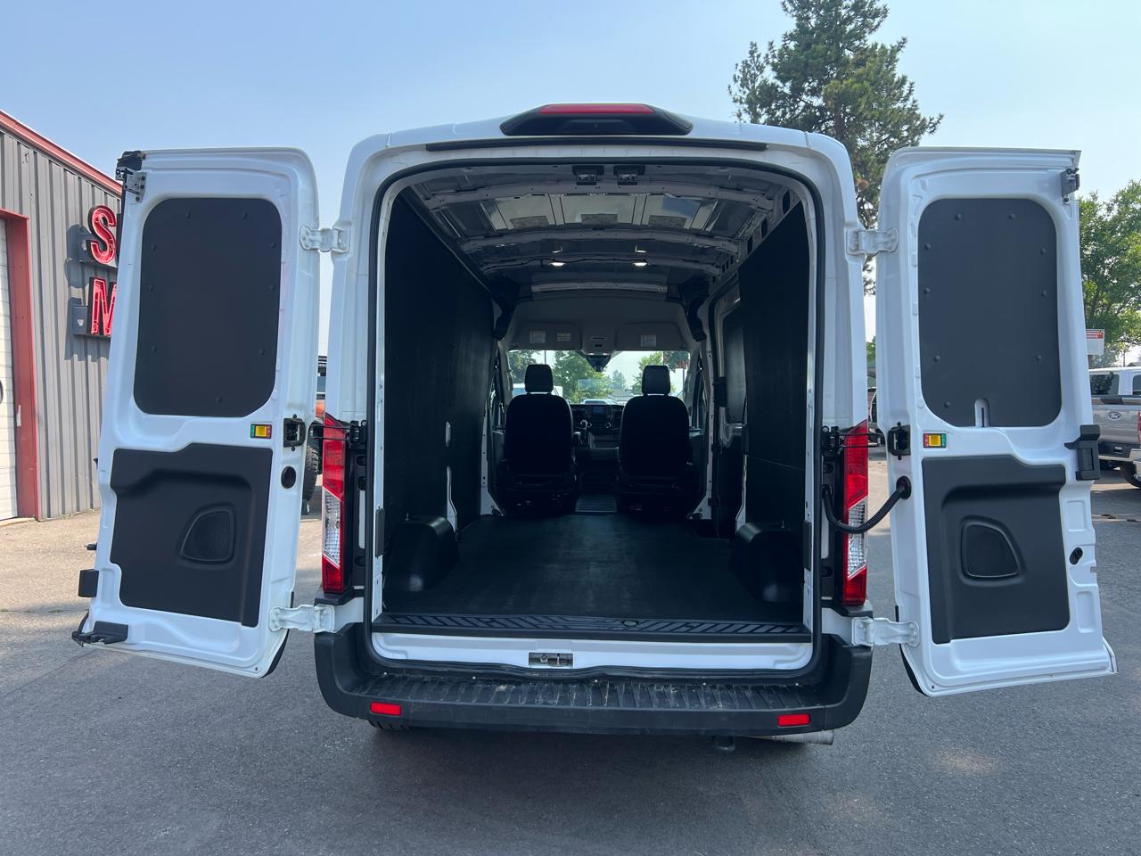 Ford Transit Cargo Van T-250 148" Med Rf 9070 GVWR AWD 2025