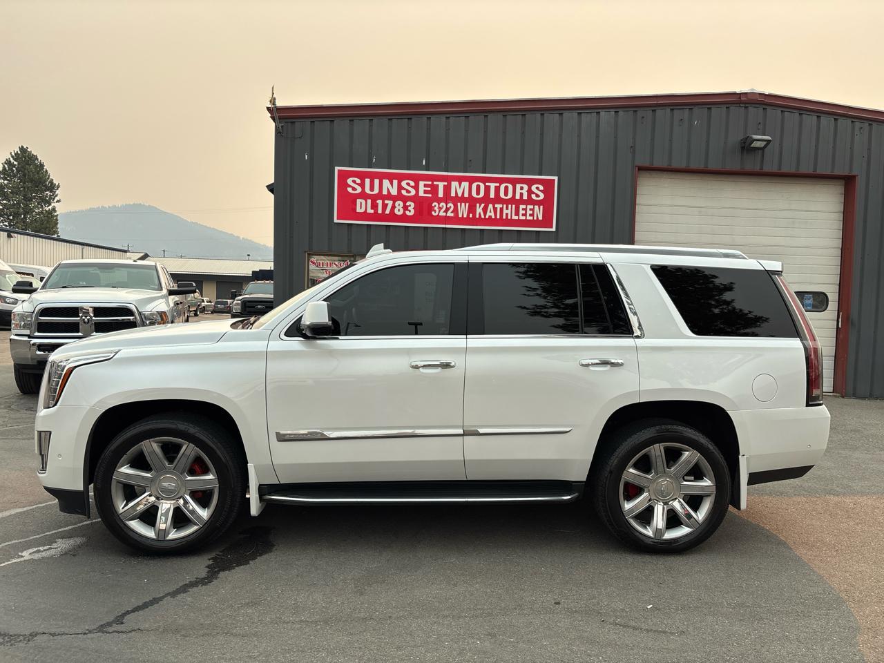 Cadillac Escalade 4WD 4dr Luxury 2017