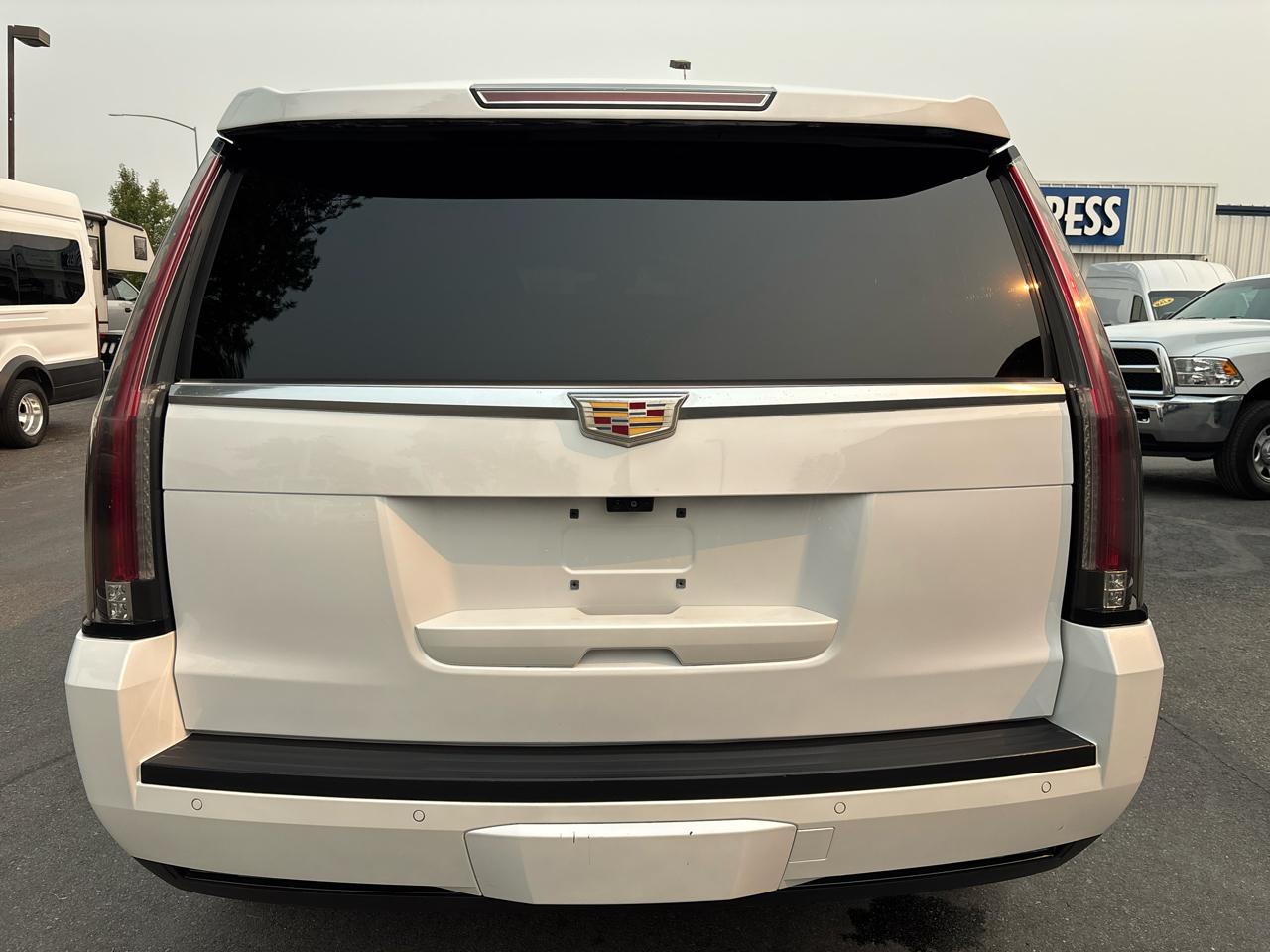 Cadillac Escalade 4WD 4dr Luxury 2017