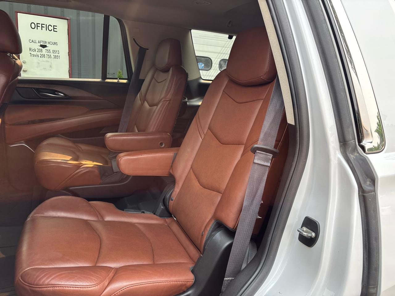 Cadillac Escalade 4WD 4dr Luxury 2017