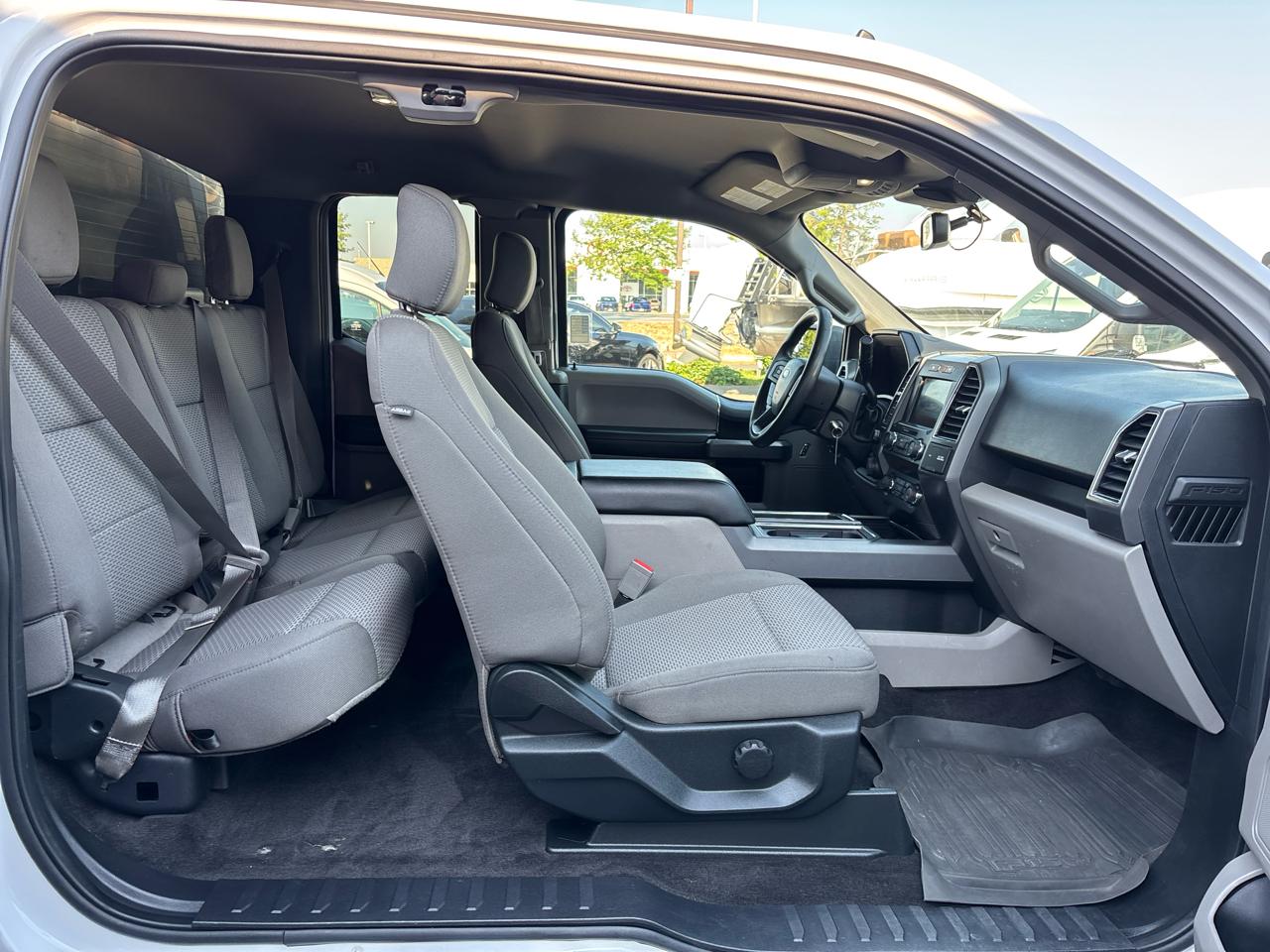 Ford F-150 4WD SuperCab 145" XLT 2020