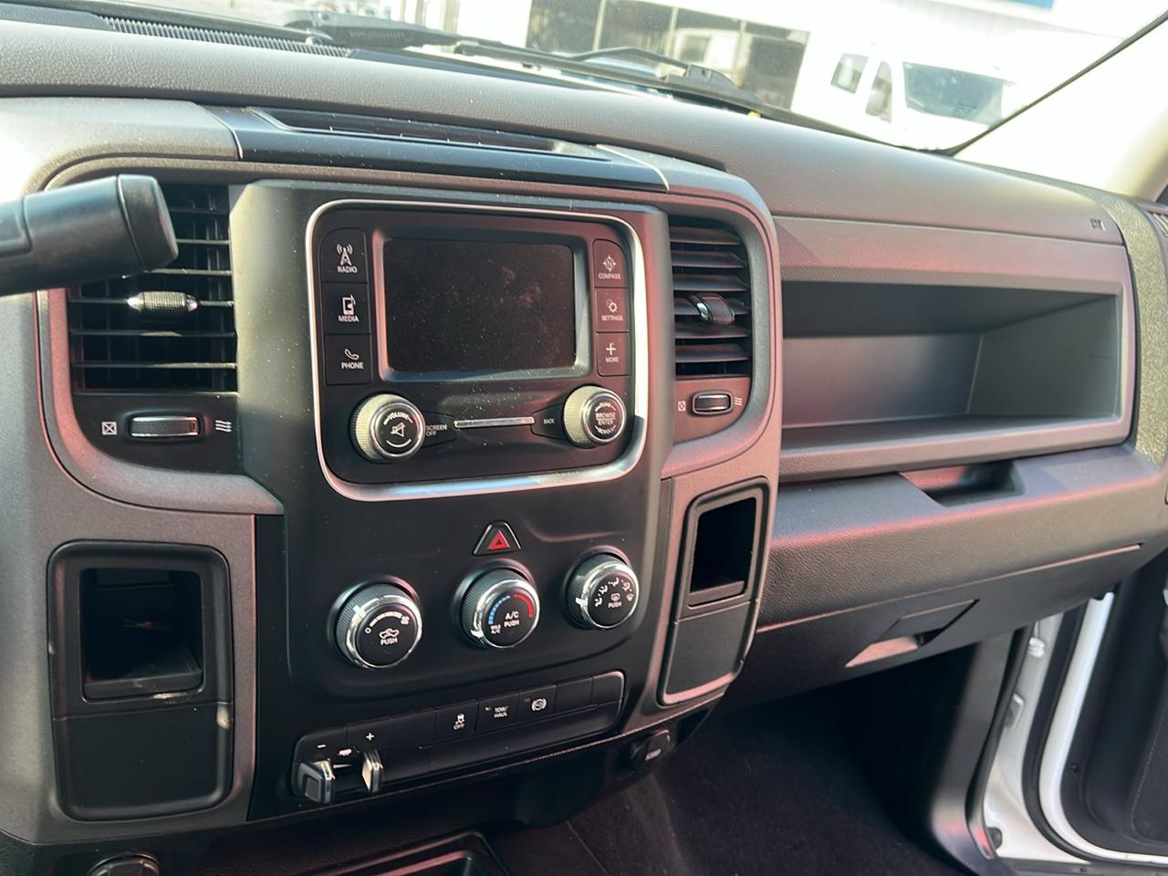 RAM 3500 Tradesman 4x4 Crew Cab 8' Box 2018