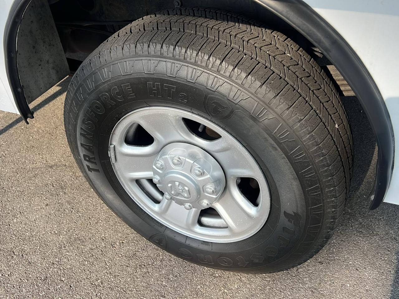 RAM 3500 Tradesman 4x4 Crew Cab 8' Box 2018