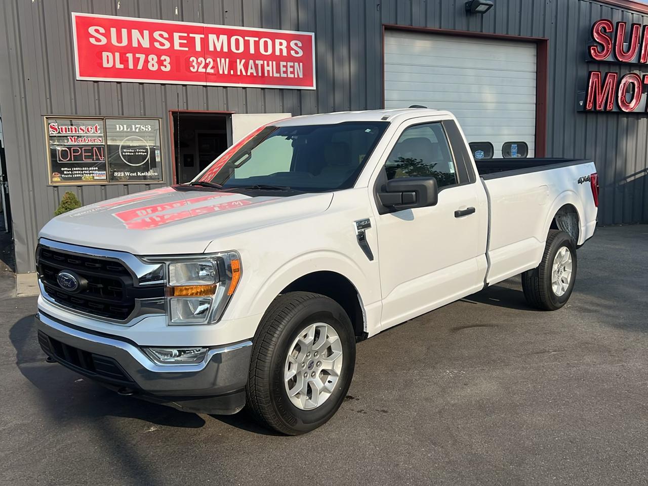 2021 Ford F-150 4WD Reg Cab 141" XLT