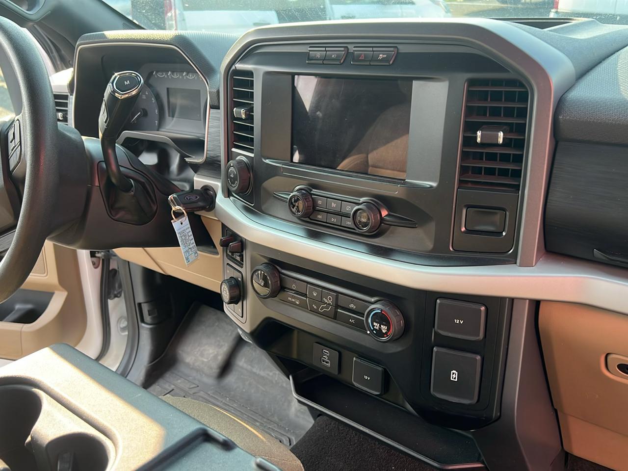 Ford F-150 4WD Reg Cab 141" XLT 2021