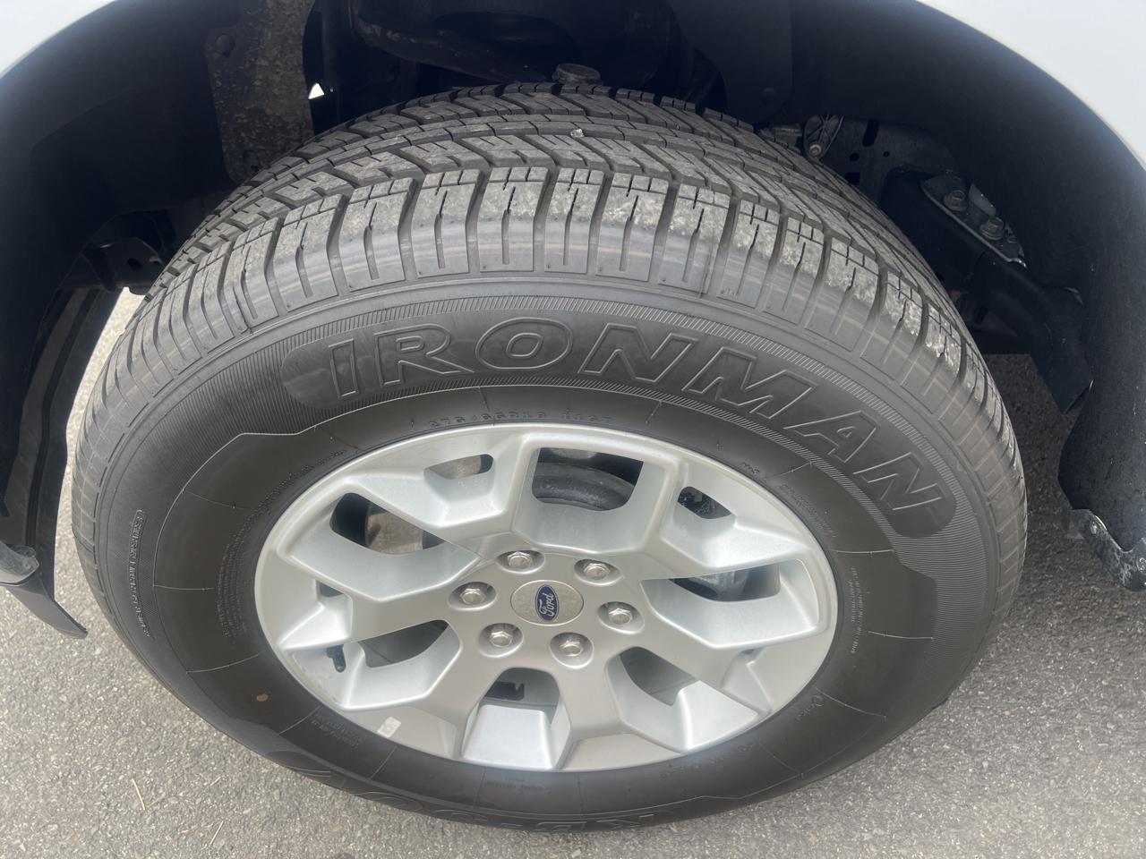Ford F-150 4WD Reg Cab 141" XLT 2021