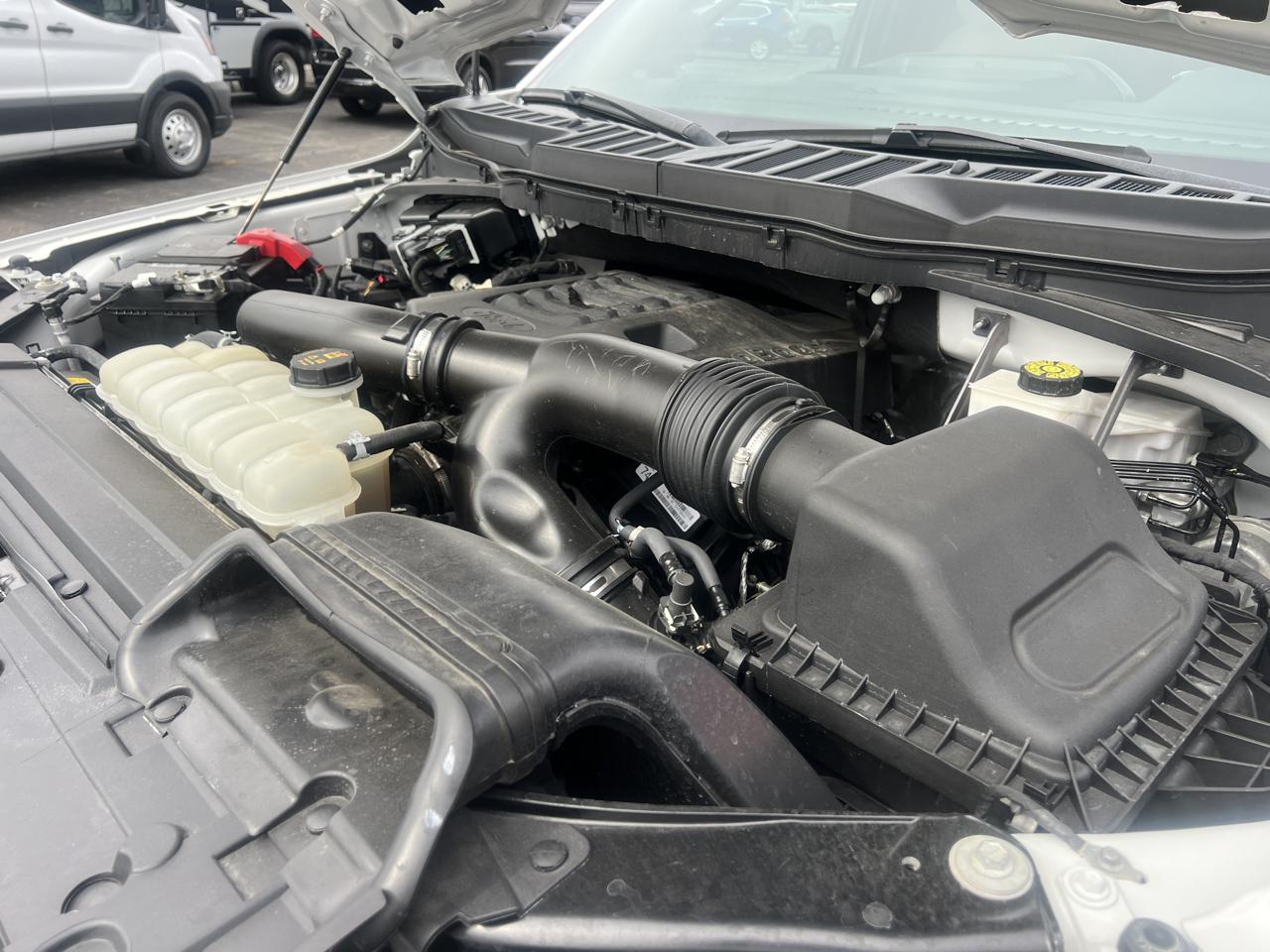 Ford F-150 4WD Reg Cab 141" XLT 2021