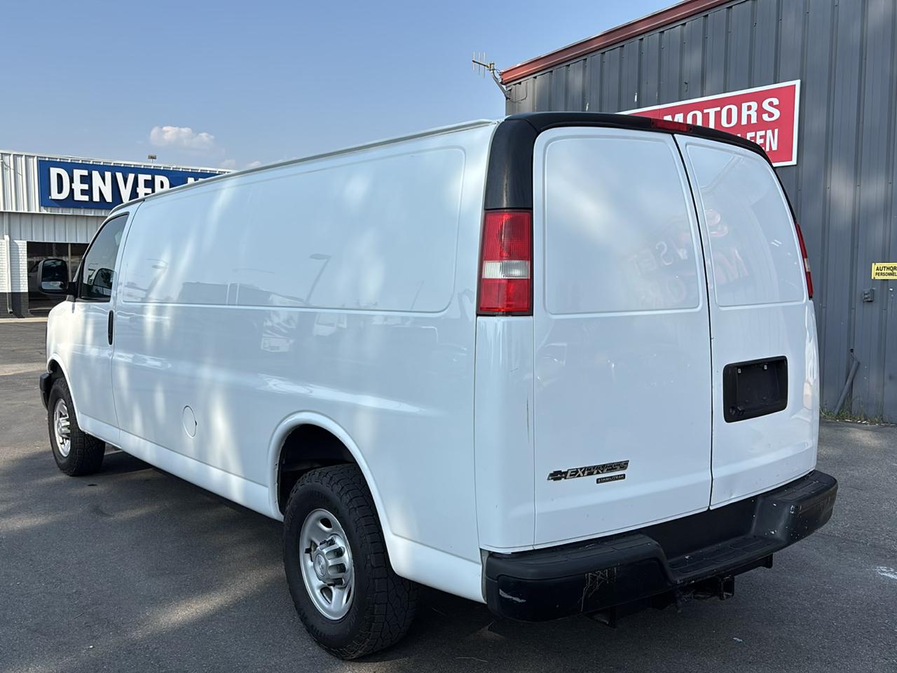 Chevrolet Express Cargo Van RWD 2500 155" 2016