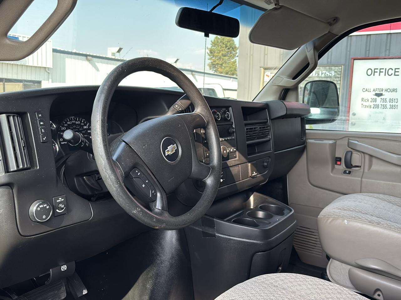 Chevrolet Express Cargo Van RWD 2500 155" 2016