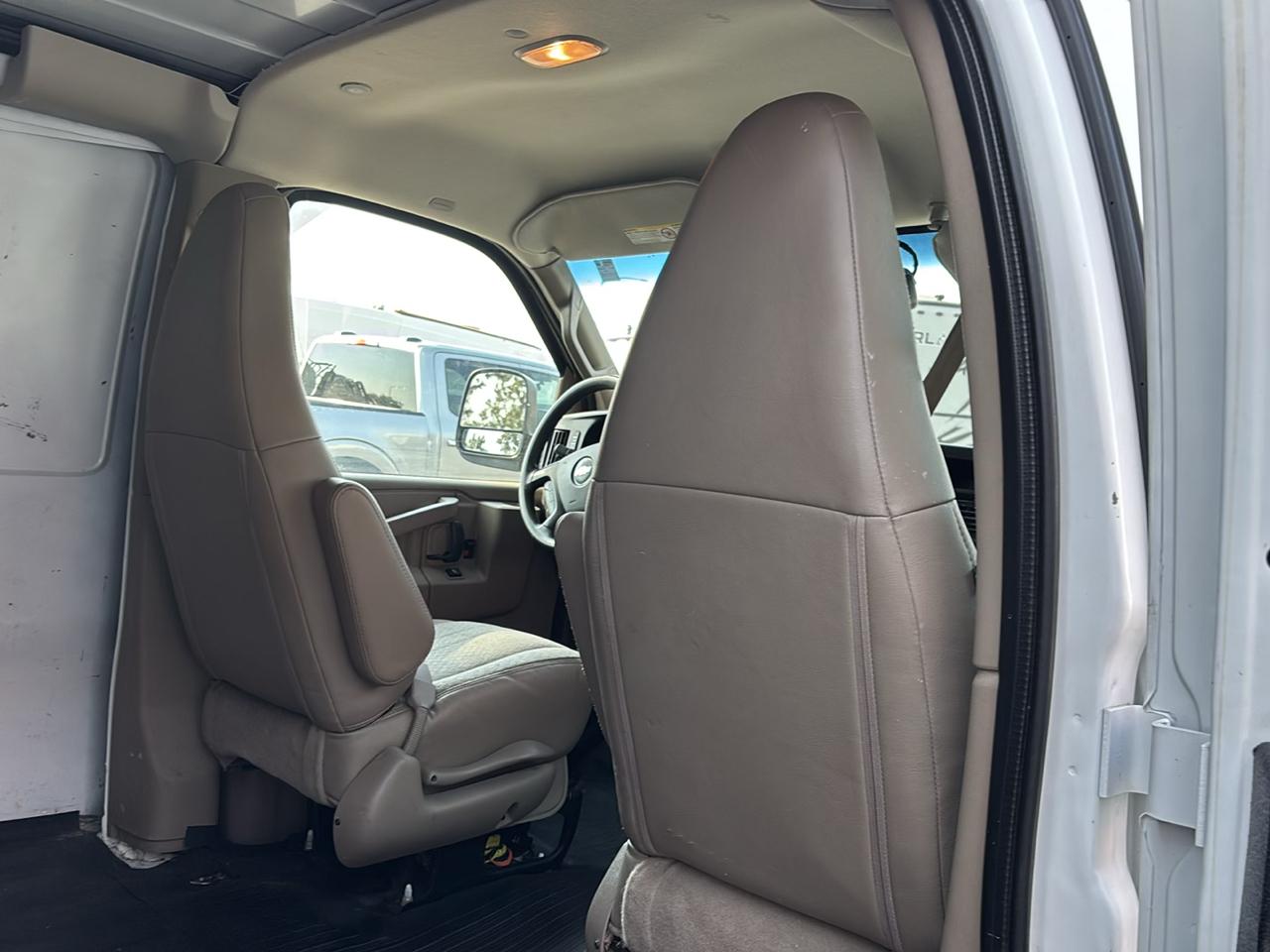 Chevrolet Express Cargo Van RWD 2500 155" 2016