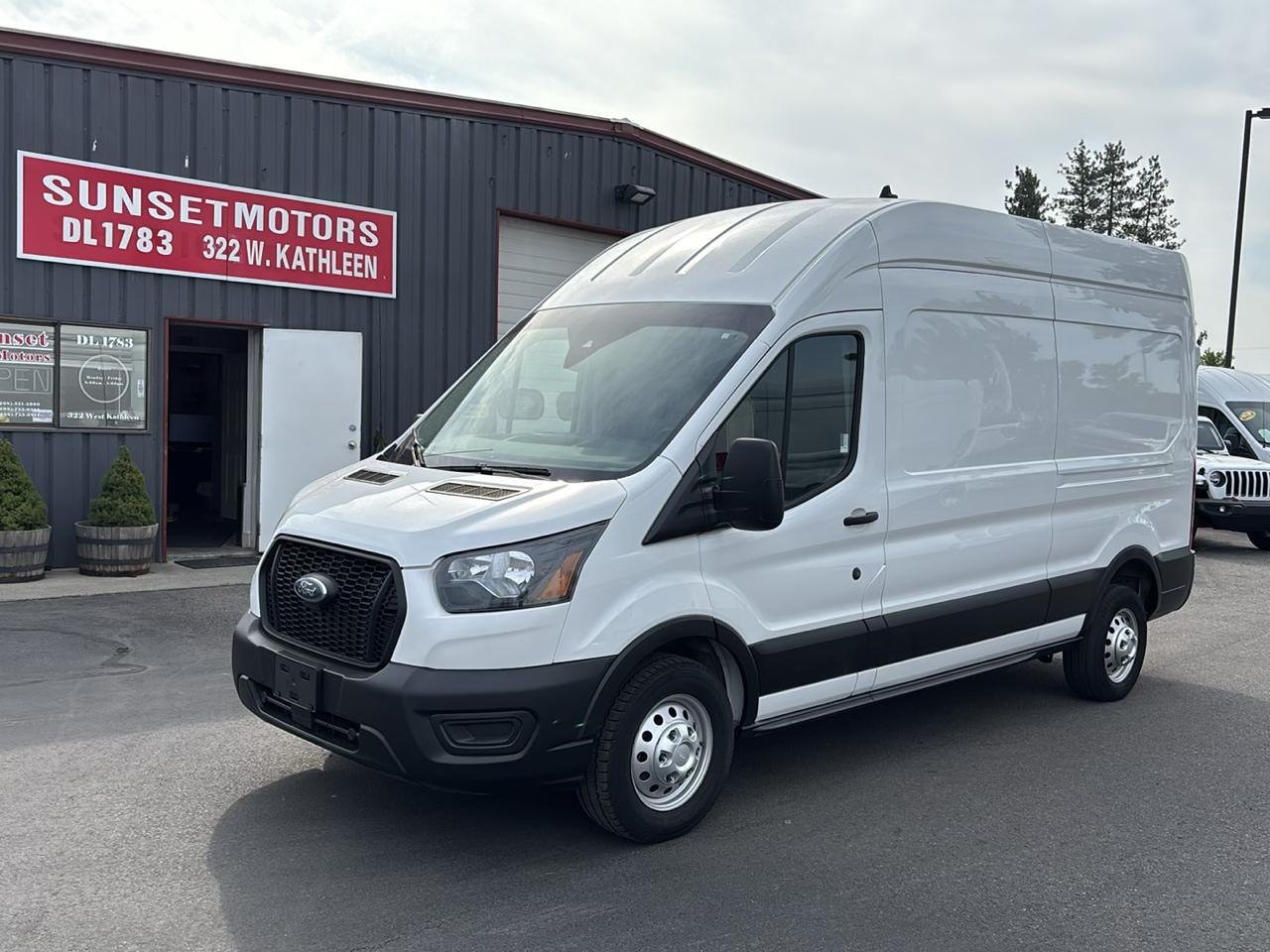 2022 Ford Transit Cargo Van T-250 148" Hi Rf 9070 GVWR AWD