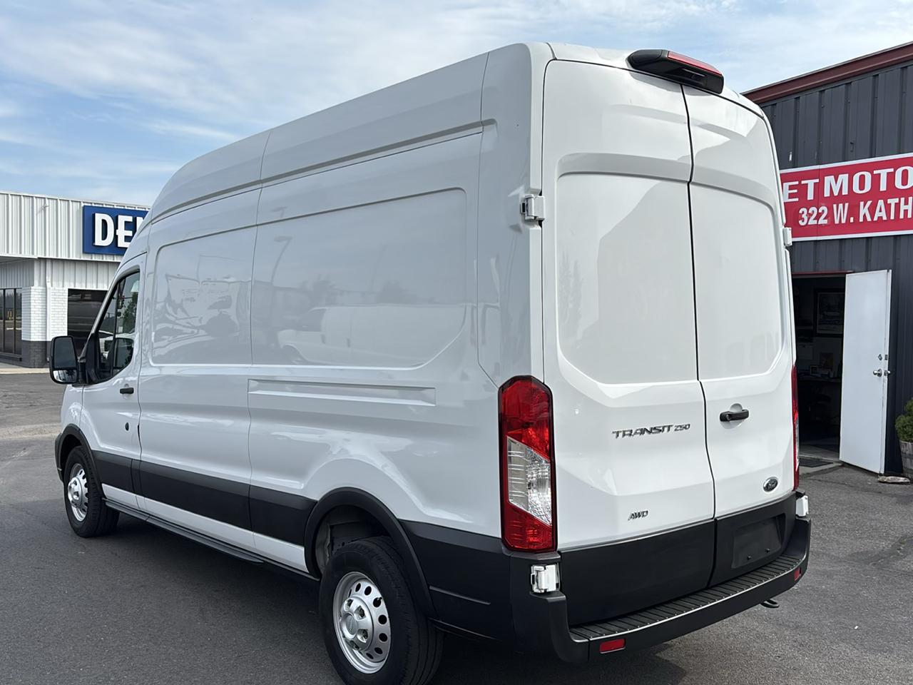 Ford Transit Cargo Van T-250 148" Hi Rf 9070 GVWR AWD 2022