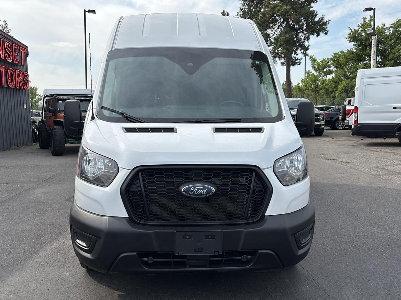 Ford Transit Cargo Van T-250 148" Hi Rf 9070 GVWR AWD 2022