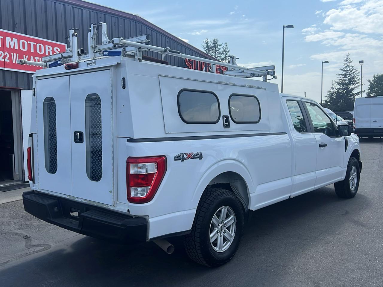 Ford F-150 4WD SuperCab 163" XL 2022