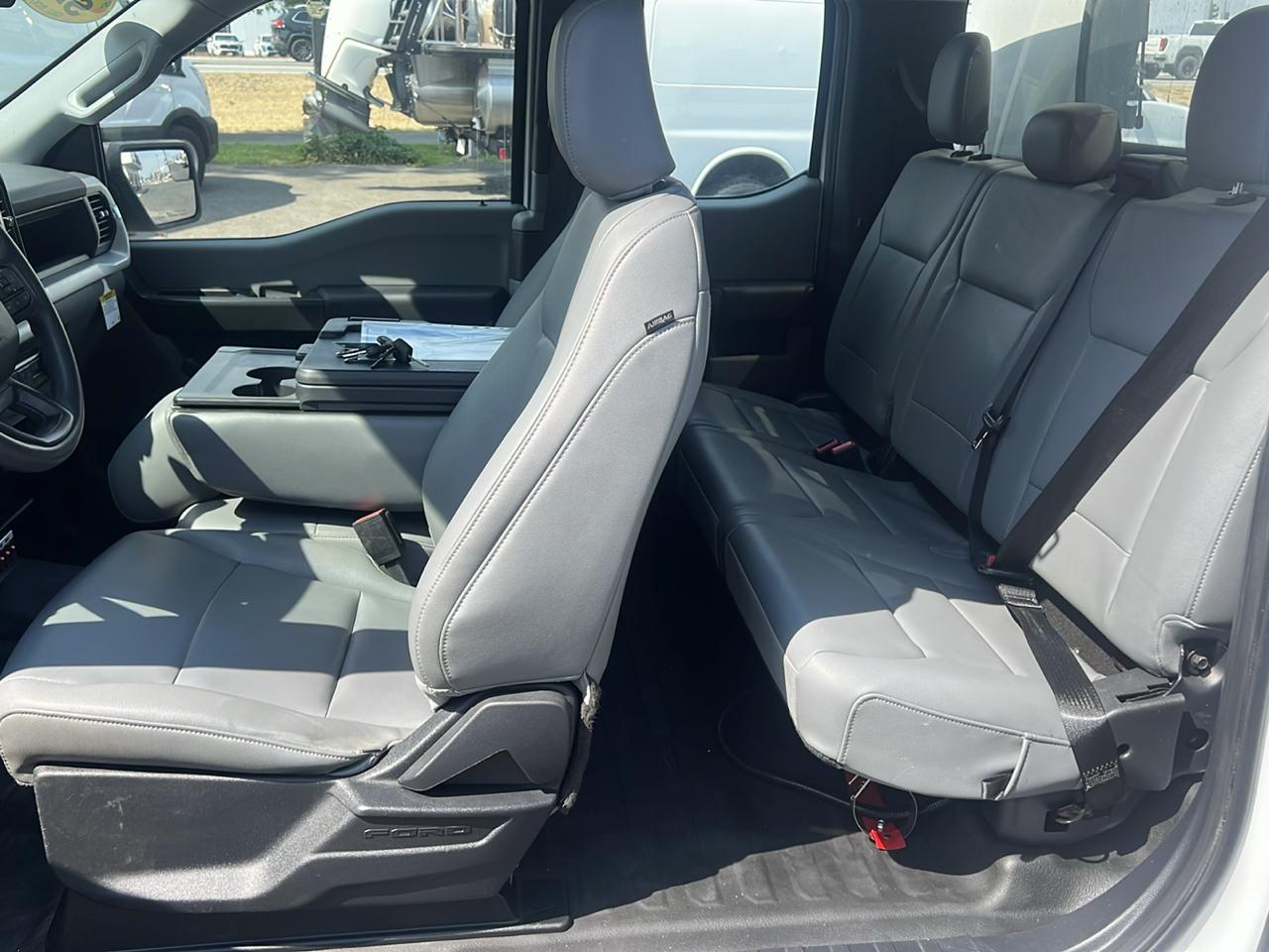 Ford F-150 4WD SuperCab 163" XL 2022