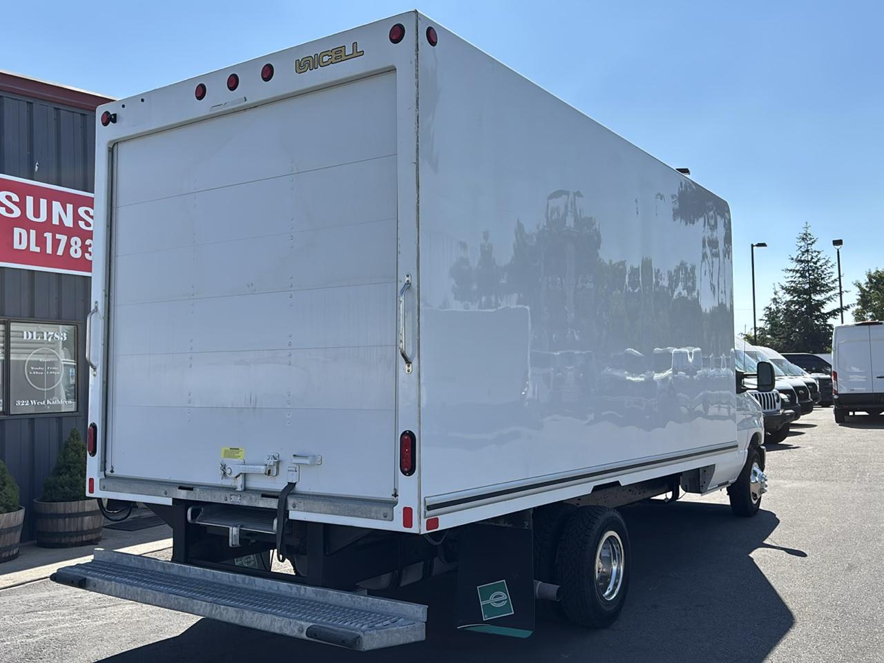 Ford E-Series Cutaway E-450 DRW 158" WB 2025