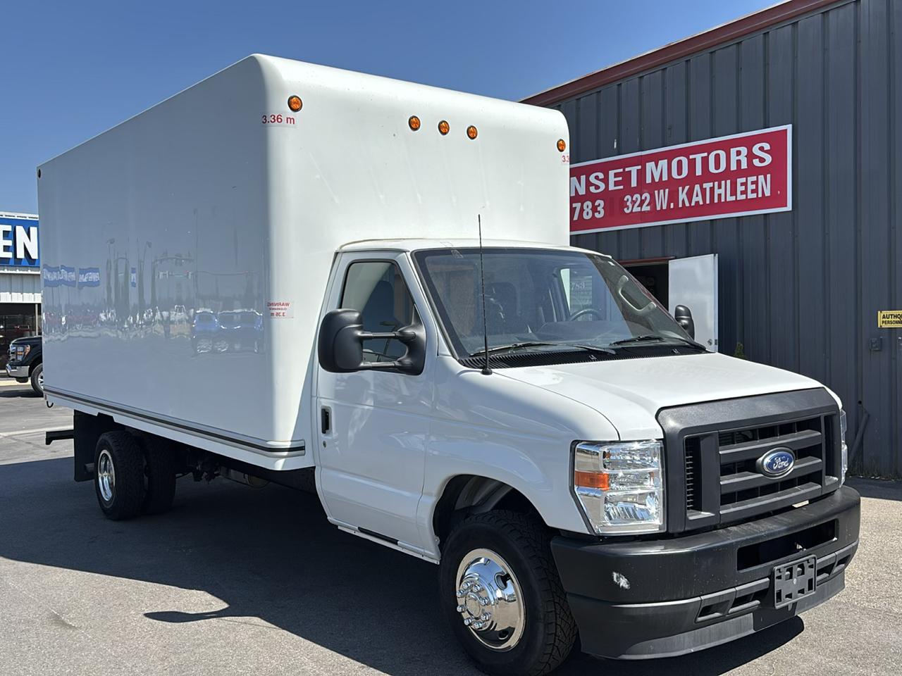 Ford E-Series Cutaway E-450 DRW 158" WB 2025