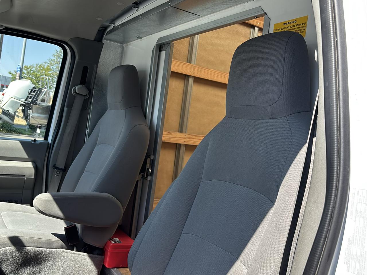 Ford E-Series Cutaway E-450 DRW 158" WB 2025