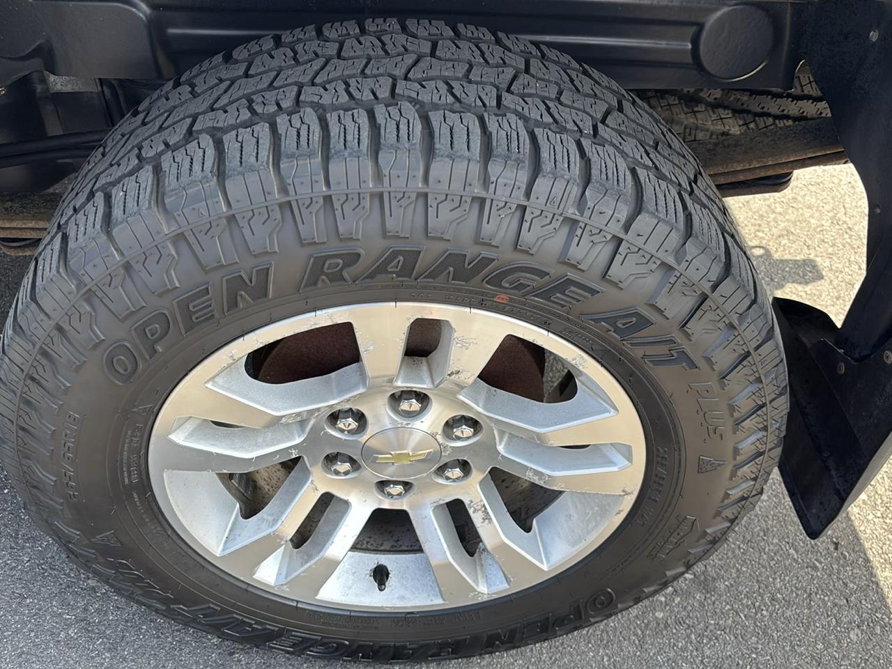 Chevrolet Silverado 1500 4WD Ext Cab 143.5" LT 2011