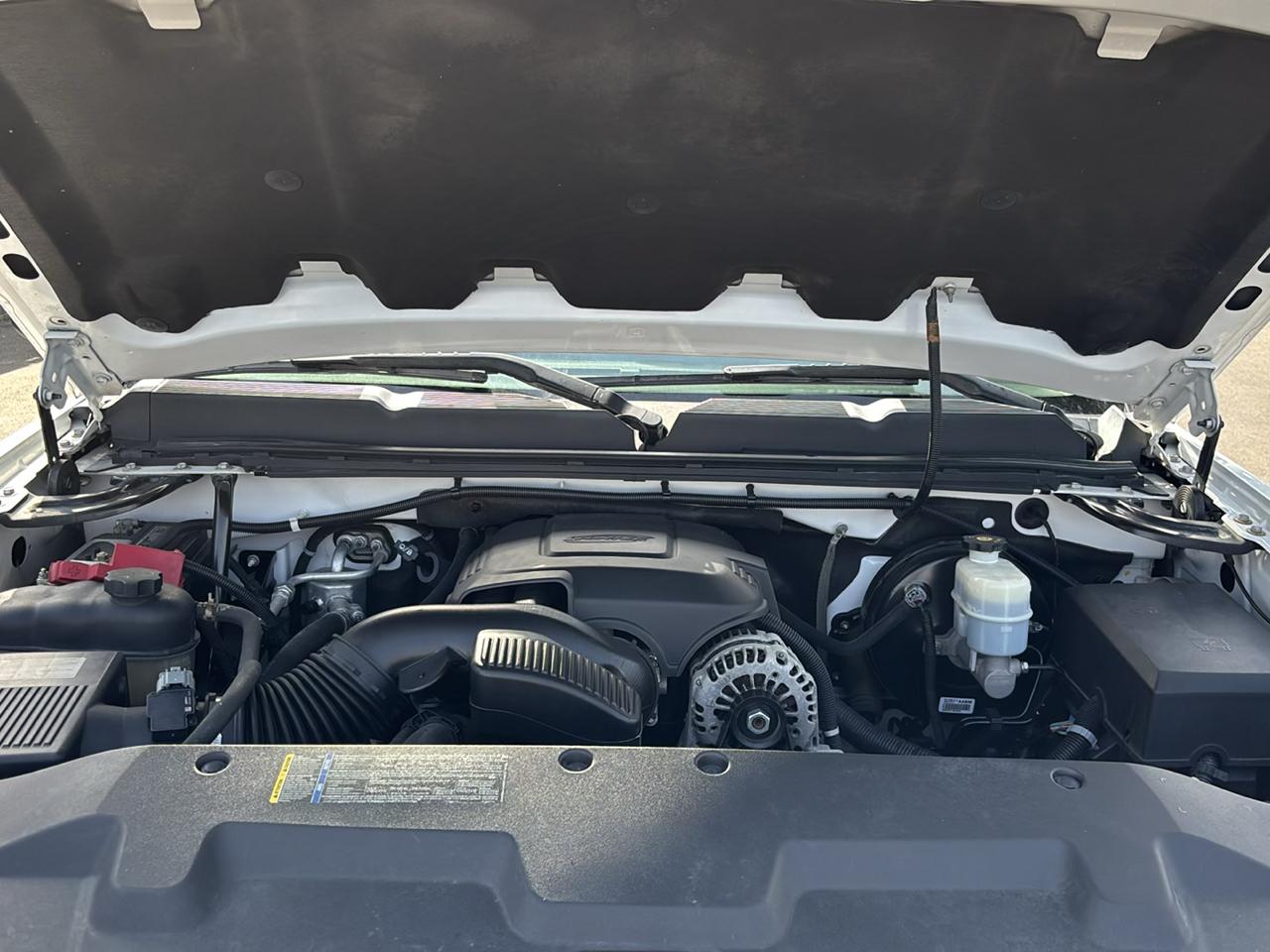 Chevrolet Silverado 1500 4WD Ext Cab 143.5" LT 2011