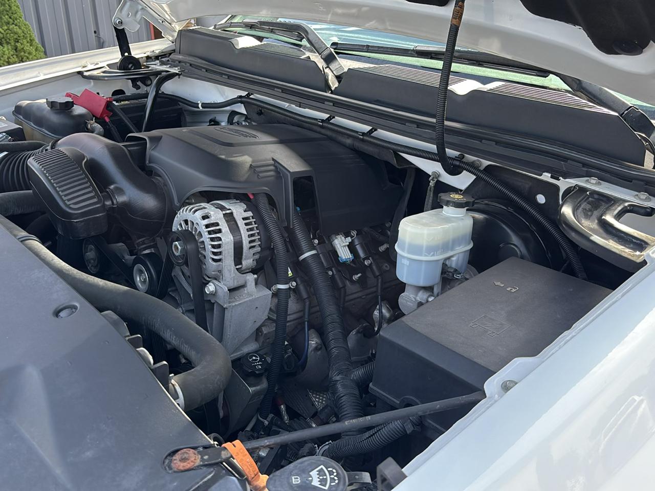 Chevrolet Silverado 1500 4WD Ext Cab 143.5" LT 2011