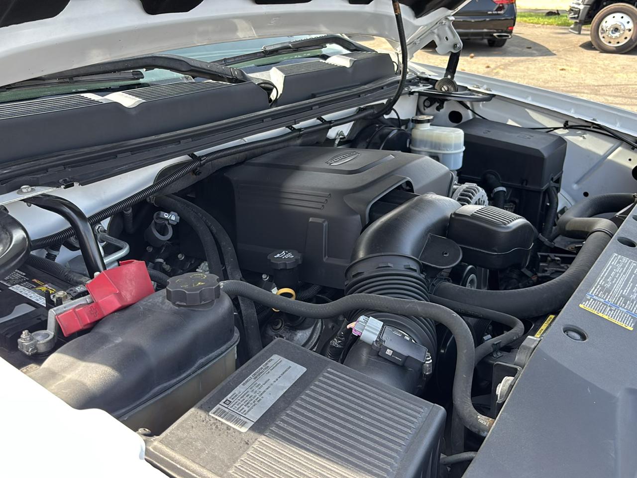 Chevrolet Silverado 1500 4WD Ext Cab 143.5" LT 2011