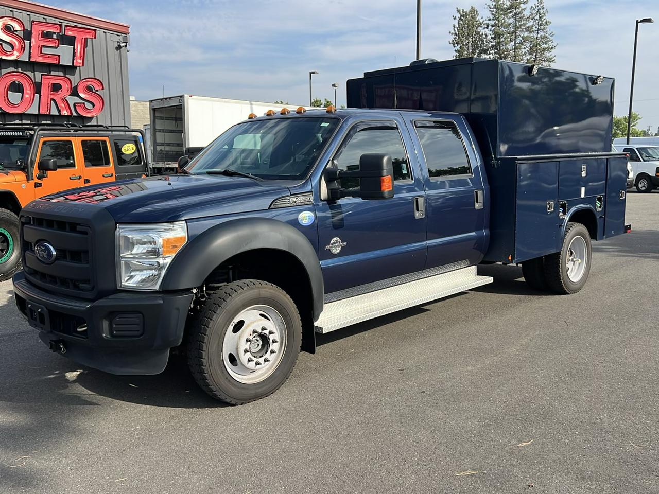 Ford Super Duty F-450 DRW 4WD Crew Cab 176" WB 60" CA Lariat 2013