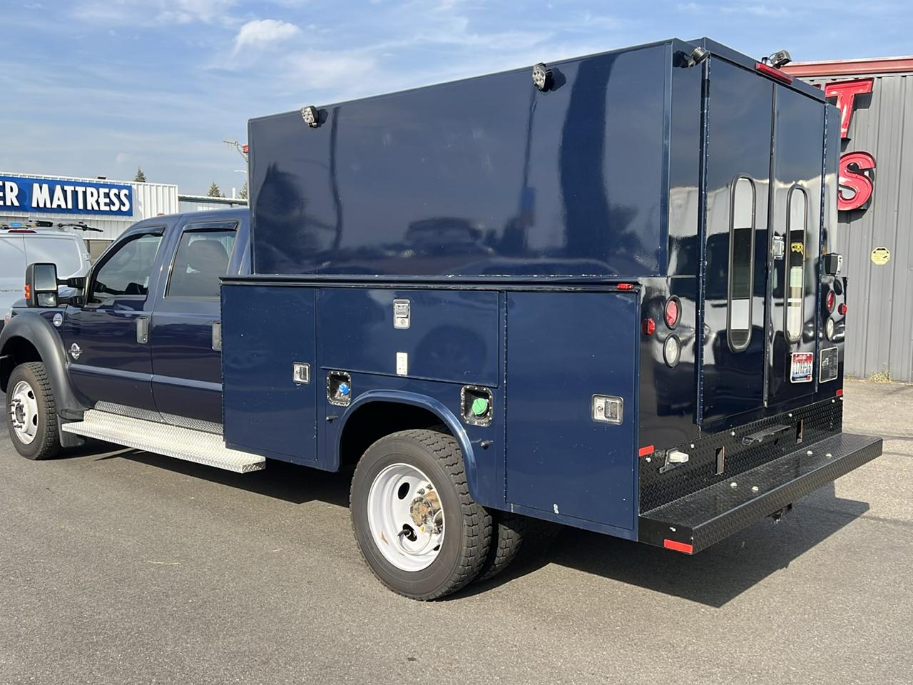 Ford Super Duty F-450 DRW 4WD Crew Cab 176" WB 60" CA Lariat 2013