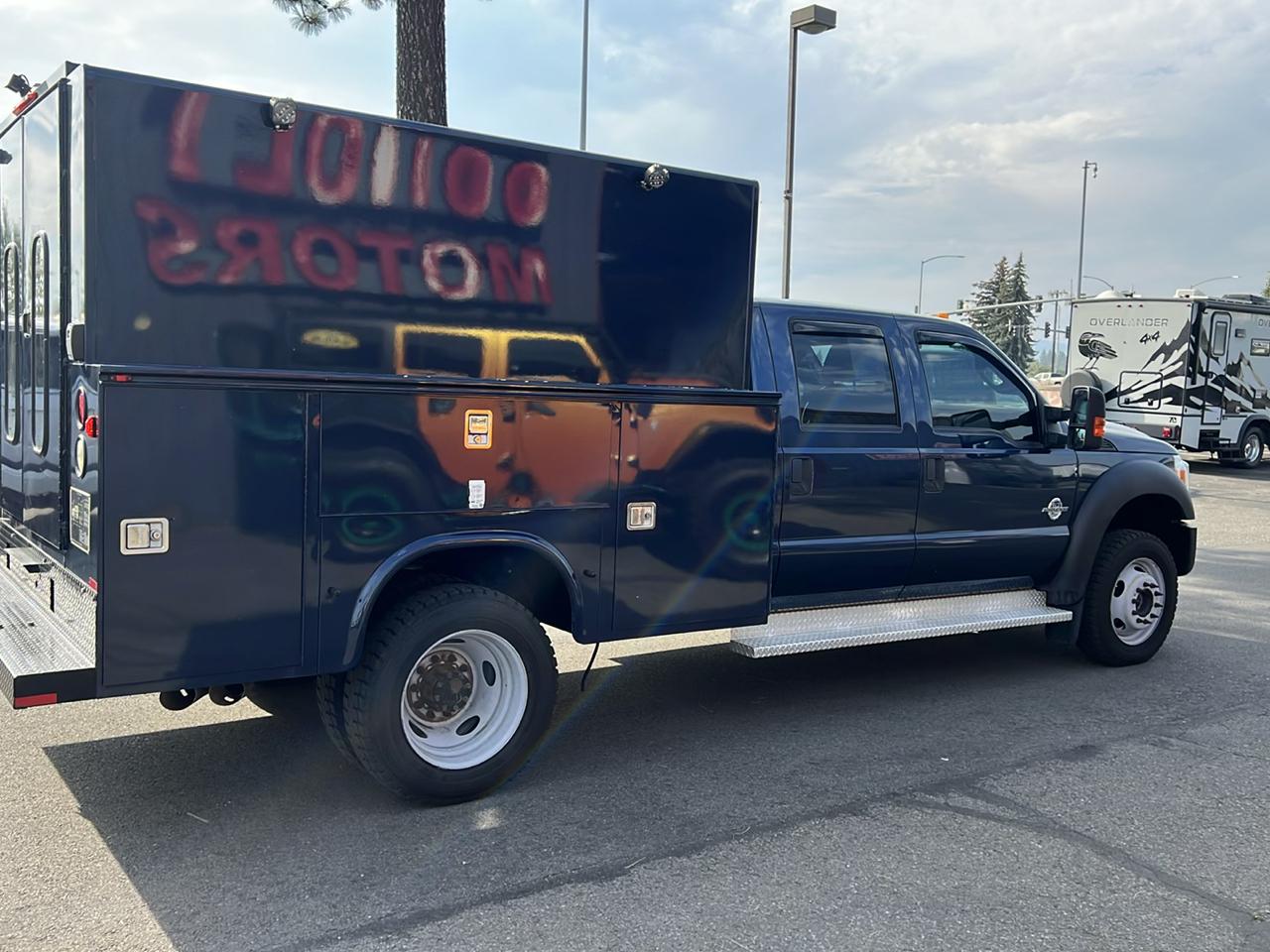 Ford Super Duty F-450 DRW 4WD Crew Cab 176" WB 60" CA Lariat 2013