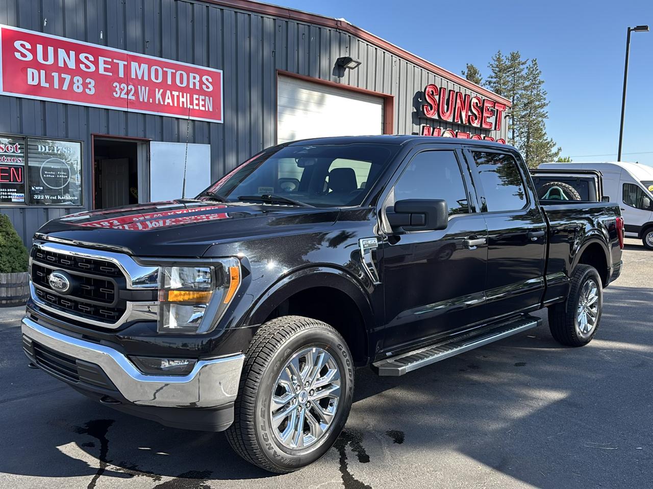 Ford F-150 4WD SuperCrew 157" XLT 2023
