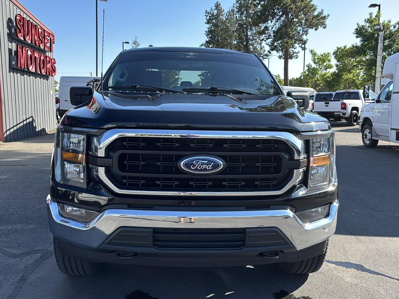 Ford F-150 4WD SuperCrew 157" XLT 2023