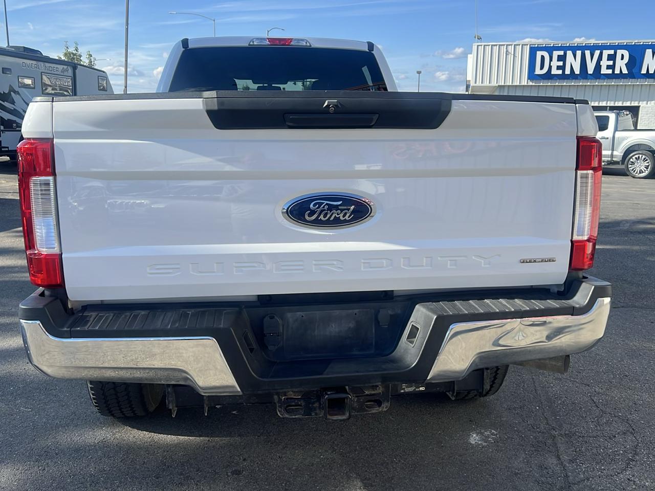 Ford Super Duty F-350 SRW Crew Cab 176" WB 60" CA XL 4WD 2019
