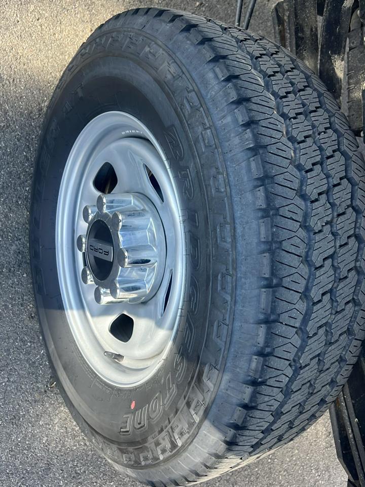 Ford Super Duty F-350 SRW Crew Cab 176" WB 60" CA XL 4WD 2019
