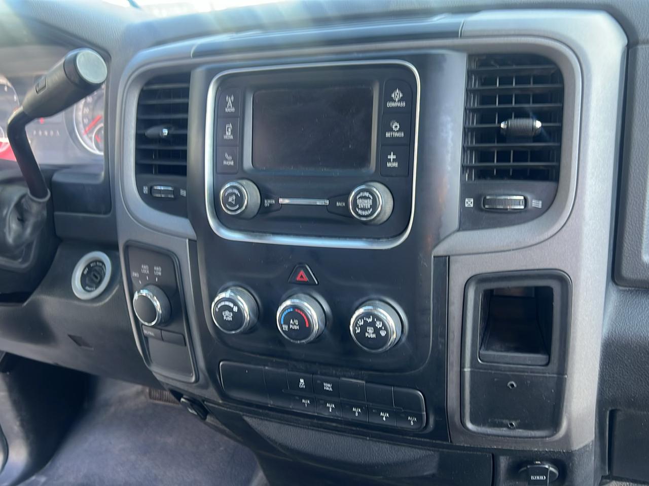RAM 2500 4WD Crew Cab 169" Tradesman 2015