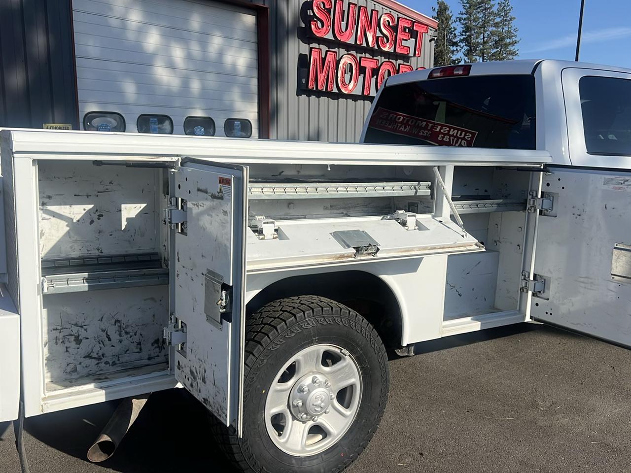 RAM 2500 4WD Crew Cab 169" Tradesman 2015